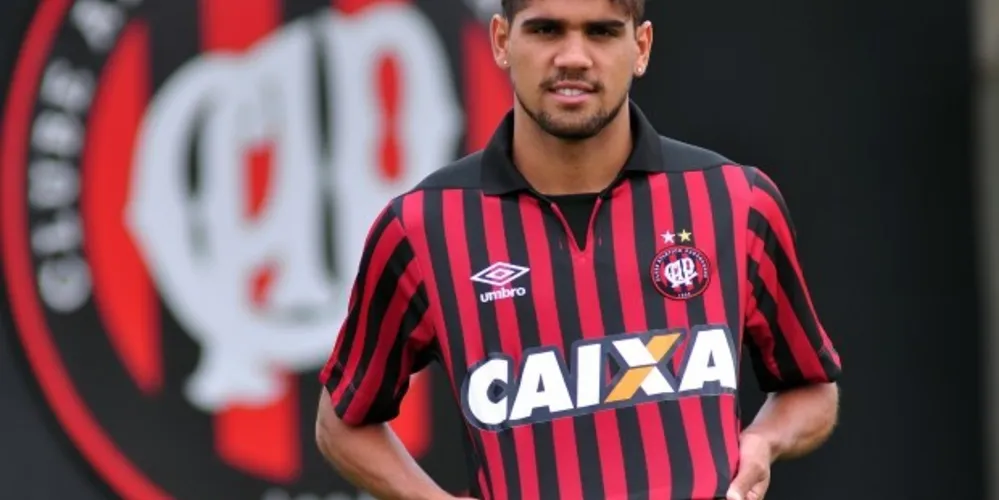 Imagem ilustrativa da imagem Daniel Borges reforça Atlético-PR na lateral direita