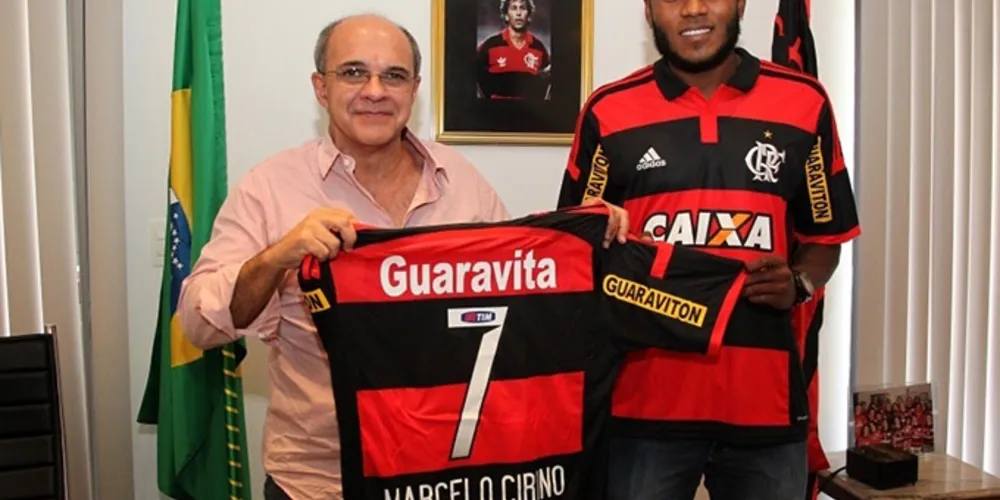 Imagem ilustrativa da imagem Marcelo Cirino troca Atlético-PR pelo Flamengo