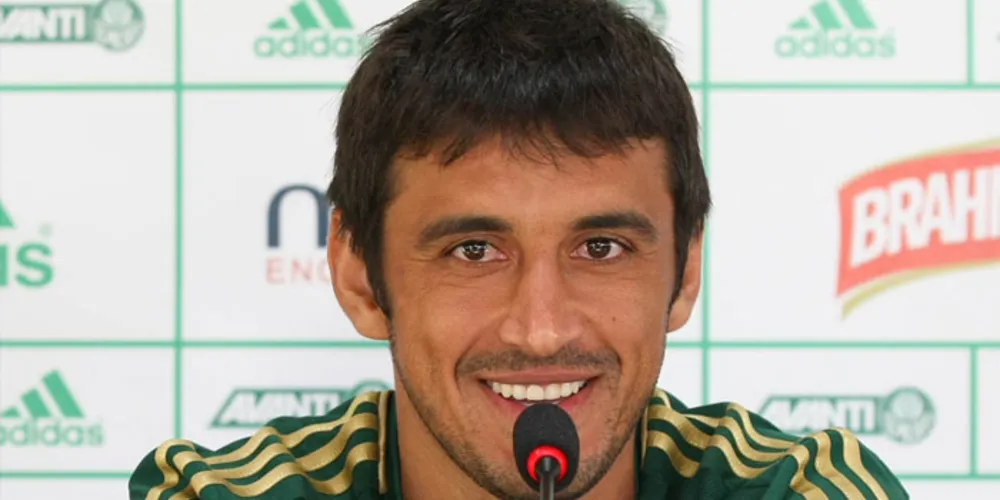 Imagem ilustrativa da imagem Robinho assina contrato com o Palmeiras