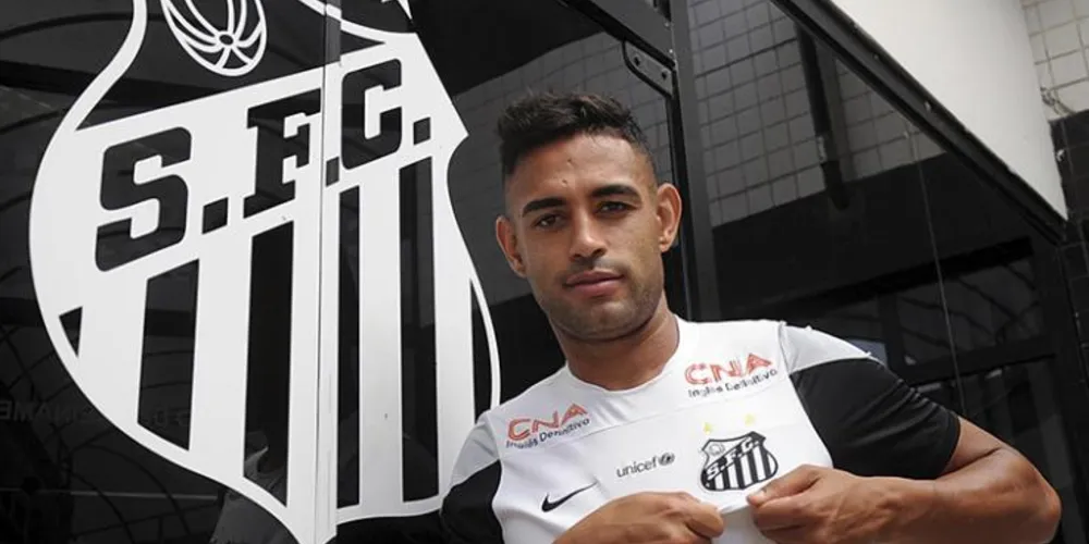 Imagem ilustrativa da imagem Santos confirma mais dois reforços para 2015