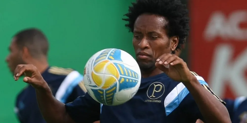 Imagem ilustrativa da imagem Oswaldo esboça time do Palmeiras para estreia no Paulista