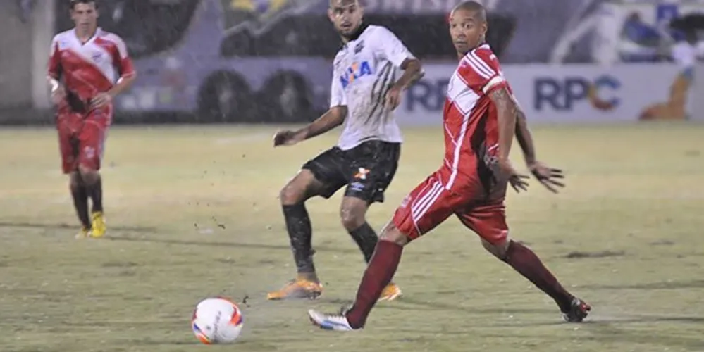 Imagem ilustrativa da imagem Rio Branco supera Atlético e vence a primeira no Estadual