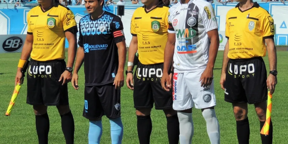 Imagem ilustrativa da imagem FPF define arbitragem para Londrina e Operário