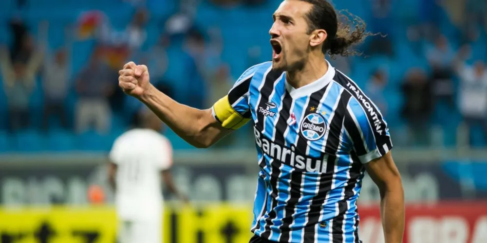 Imagem ilustrativa da imagem Barcos acerta com chineses e se despede do Grêmio