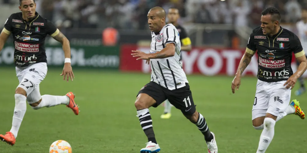 Imagem ilustrativa da imagem Corinthians joga hoje para confirmar classificação