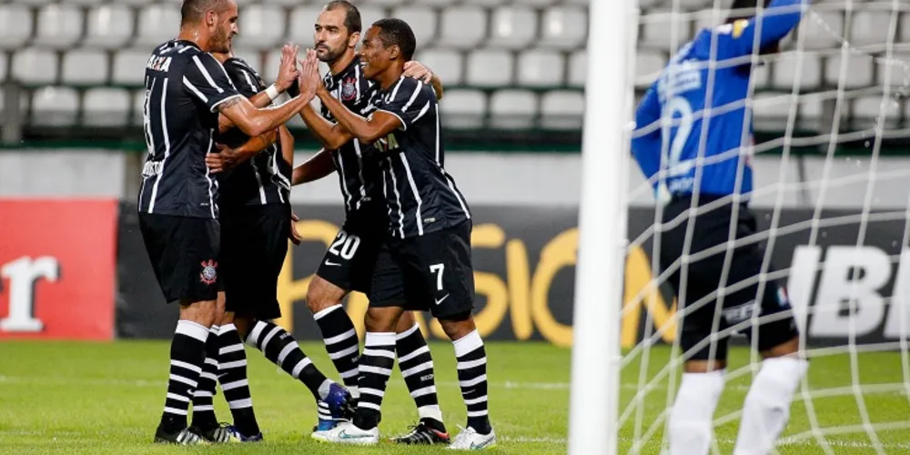 Imagem ilustrativa da imagem Corinthians empata com Once Caldas e avança na Libertadores