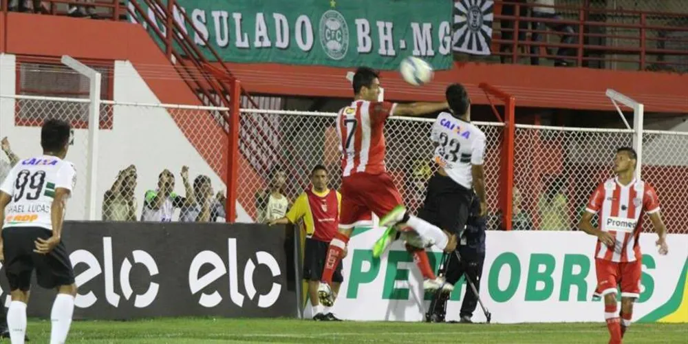 Imagem ilustrativa da imagem Coritiba elimina Villa Nova na primeira partida e avança na Copa do Brasil