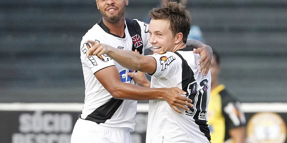 Imagem ilustrativa da imagem Trio ofensivo do Vasco comanda goleada sobre o Nova Iguaçu