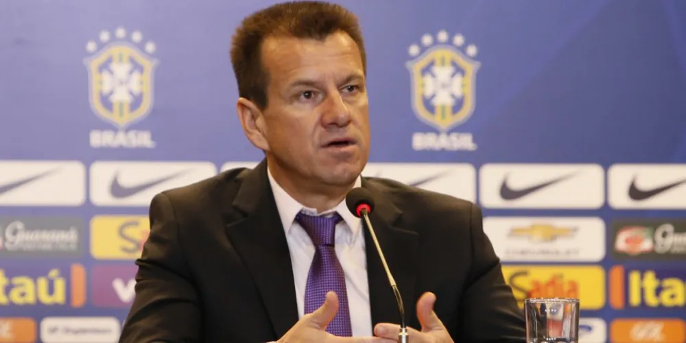 Imagem ilustrativa da imagem Dunga convoca seleção para amistosos contra França e Chile