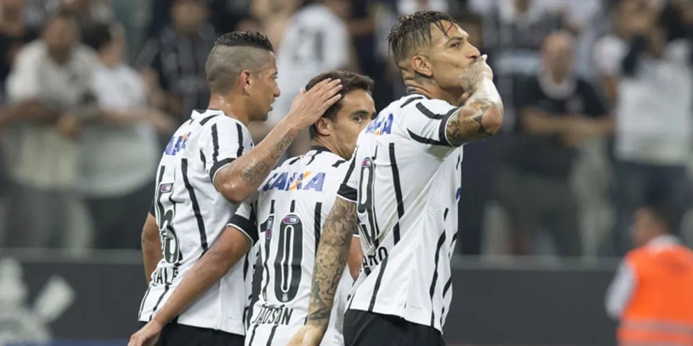 Imagem ilustrativa da imagem Com desempenho nesta quinta, Guerrero chega a 51 gols pelo Corinthians