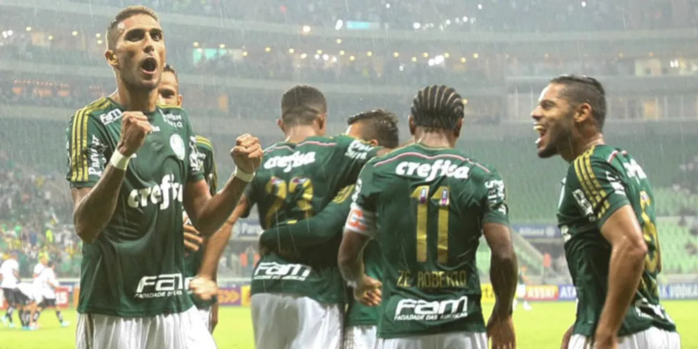 Imagem ilustrativa da imagem Palmeiras bate Bragantino no Allianz Parque