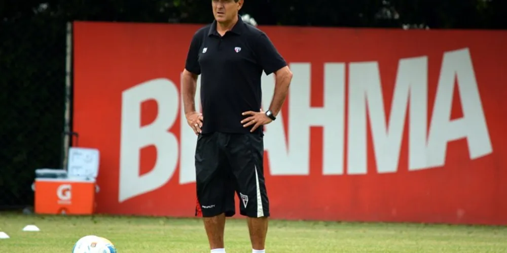 Imagem ilustrativa da imagem Muricy volta ao São Paulo e comanda trabalho técnico