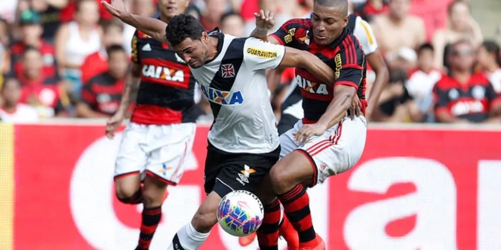 Imagem ilustrativa da imagem Com pênalti polêmico, Vasco vence o Flamengo e vai a final do Carioca