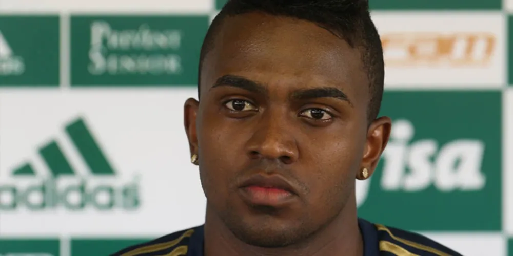 Imagem ilustrativa da imagem Atacante do Palmeiras sonha em estreia contra o Corinthians