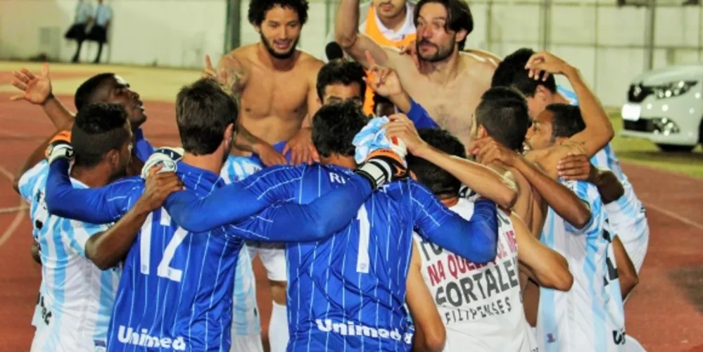 Imagem ilustrativa da imagem Nos pênaltis, Londrina se classifica para a semifinal