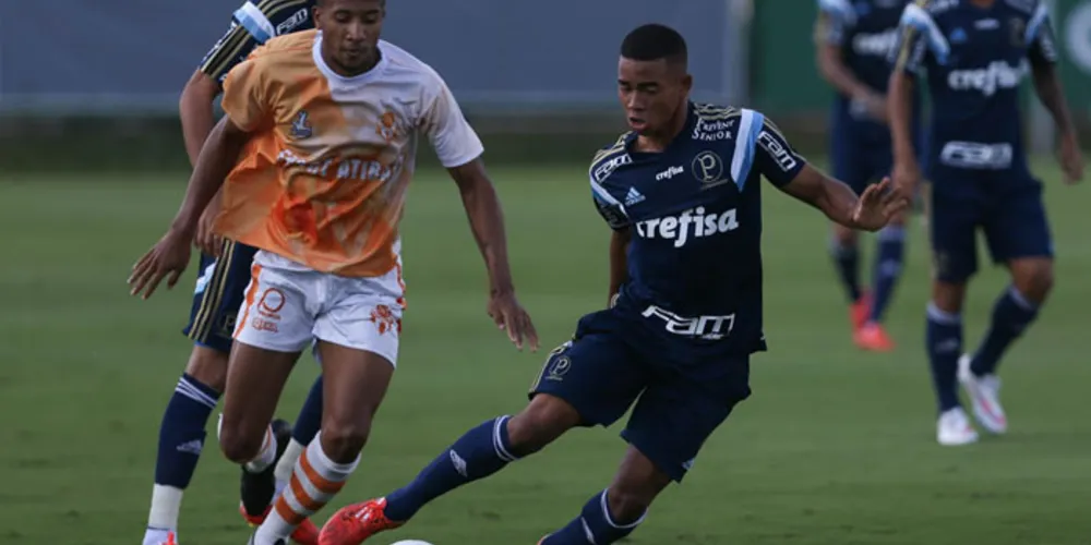 Imagem ilustrativa da imagem Em jogo-treino com reservas, Palmeiras goleia por 4 a 0