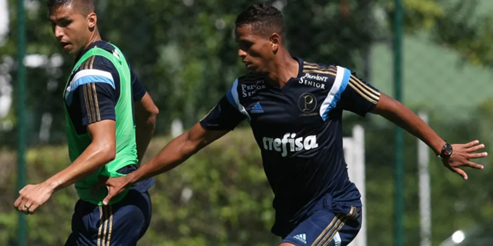 Imagem ilustrativa da imagem Palmeiras leva reservas para jogo no Maranhão