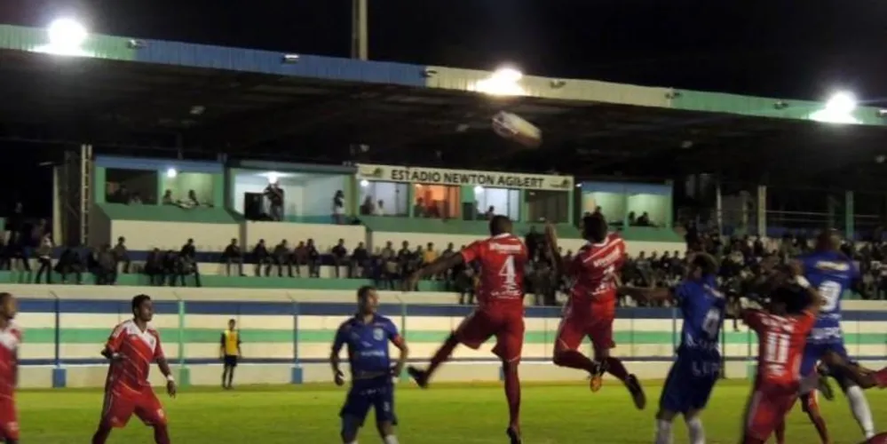 Imagem ilustrativa da imagem Com gol no fim do jogo, Prude evita derrota para Rio Branco