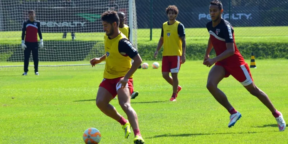 Imagem ilustrativa da imagem São Paulo treina forte para encarar Libertadores e Brasileirão