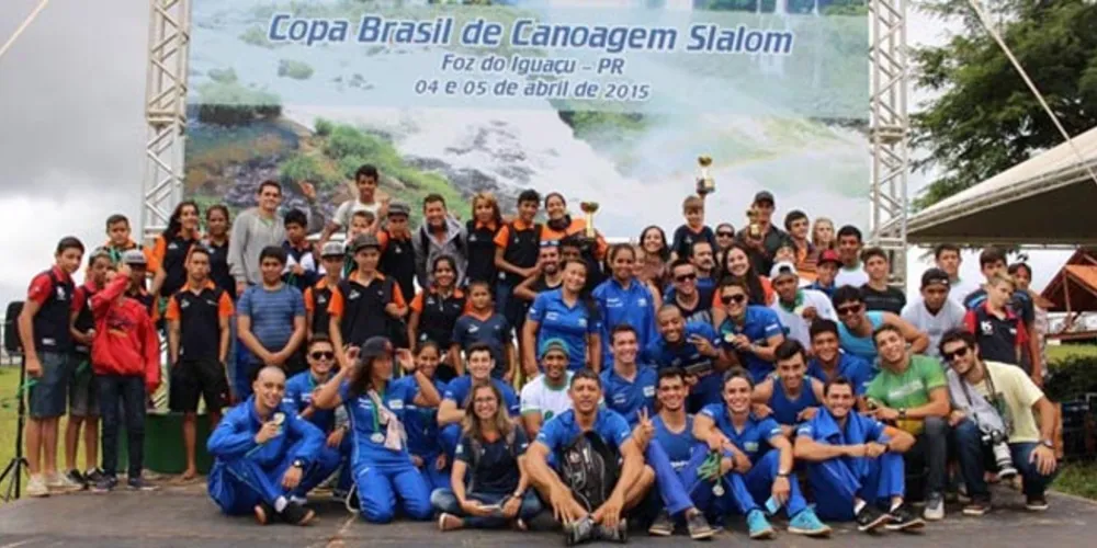 Imagem ilustrativa da imagem Atletas de Tibagi levam sete medalhas em Copa de canoagem