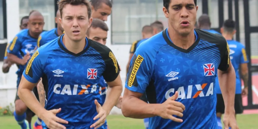 Imagem ilustrativa da imagem Vasco retorna aos treinos pensando na decisão contra o Botafogo