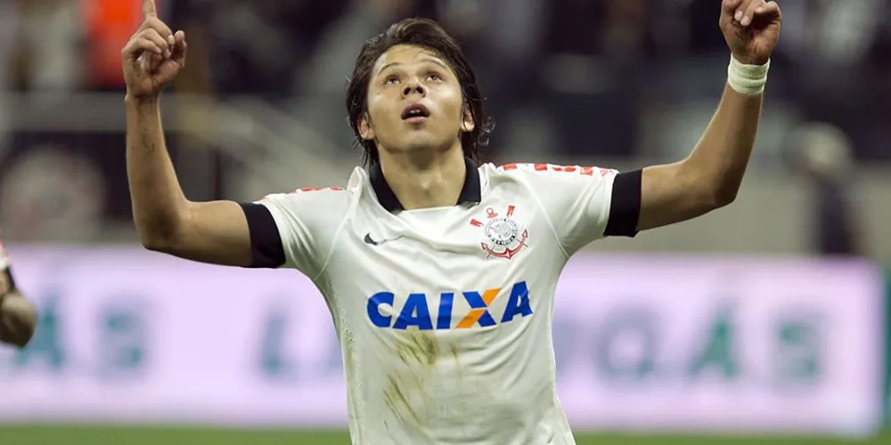Imagem ilustrativa da imagem Corinthians vence o Cruzeiro na estreia do Brasileirão 2015