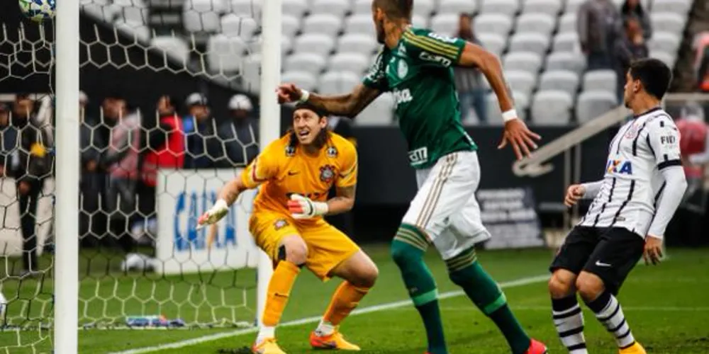 Imagem ilustrativa da imagem Palmeiras passeia na Arena Corinthians e vence clássico