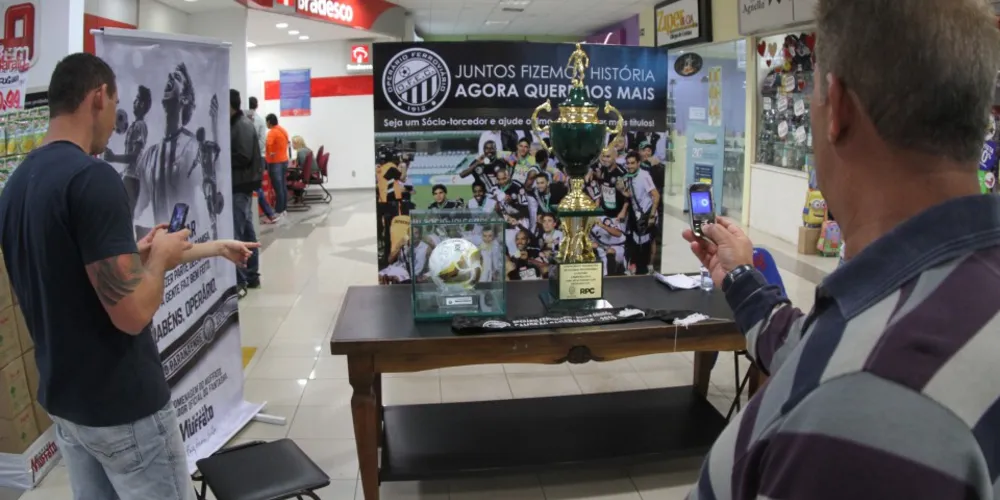 Imagem ilustrativa da imagem Taça e bola do Operário continuam ‘tour’ pela cidade