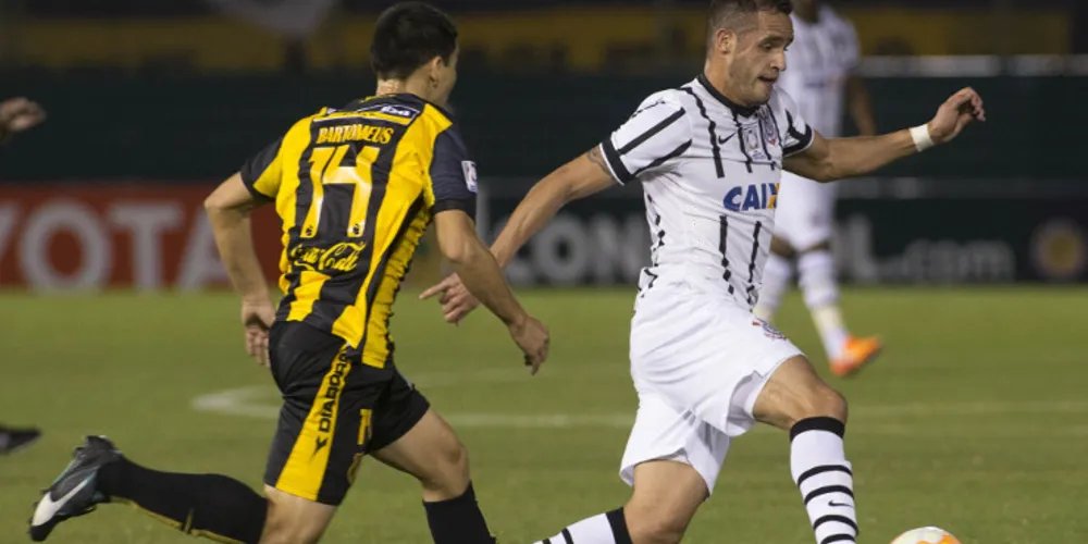 Imagem ilustrativa da imagem Corinthians enfrenta Guaraní para evitar zebra na Libertadores