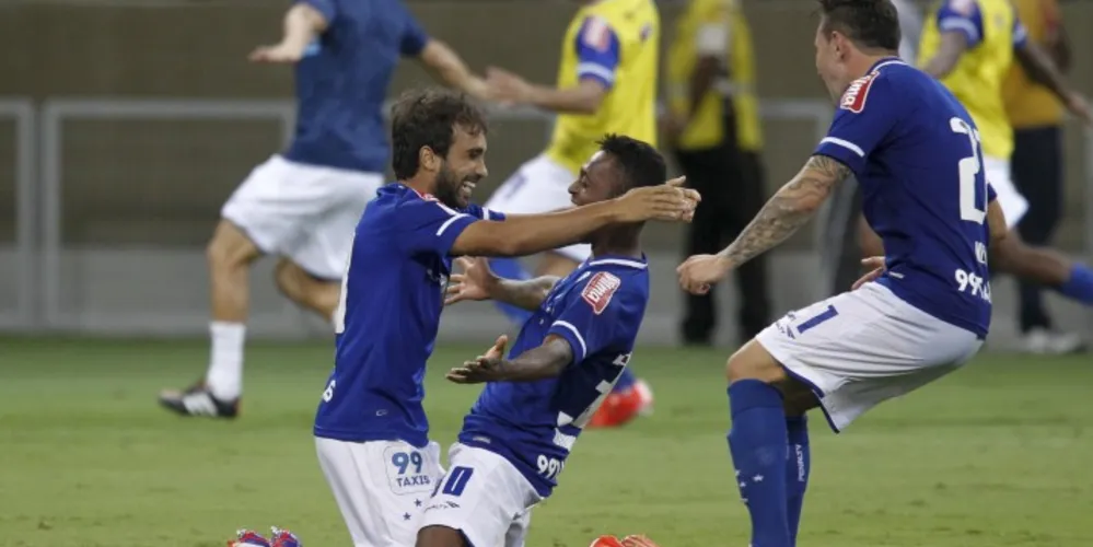 Imagem ilustrativa da imagem Cruzeiro vence nos pênaltis e avança na Libertadores