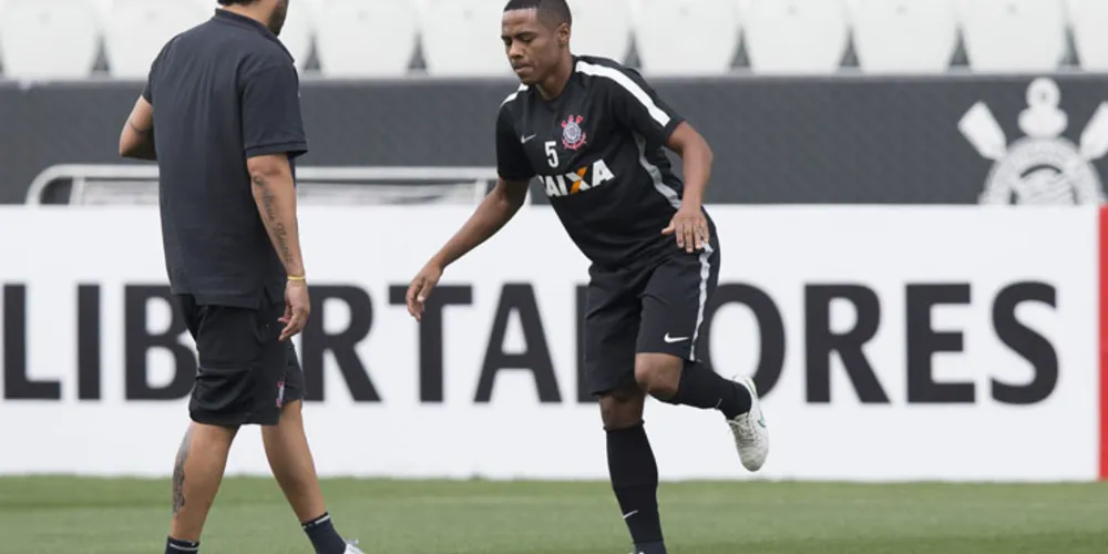 Imagem ilustrativa da imagem Elias chama responsabilidade em jogo da Libertadores