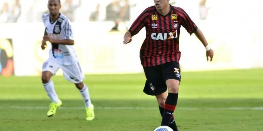 Imagem ilustrativa da imagem Atlético sofre virada da Ponte Preta e deixa G4 do Brasileirão