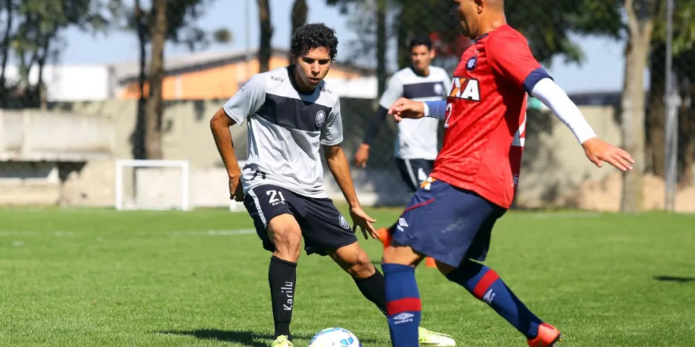 Imagem ilustrativa da imagem Operário perde para o Atlético em jogo-treino