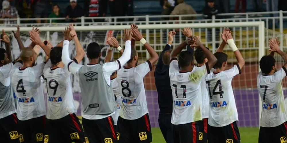 Imagem ilustrativa da imagem Sequência em casa pode firmar Atlético-PR na liderança