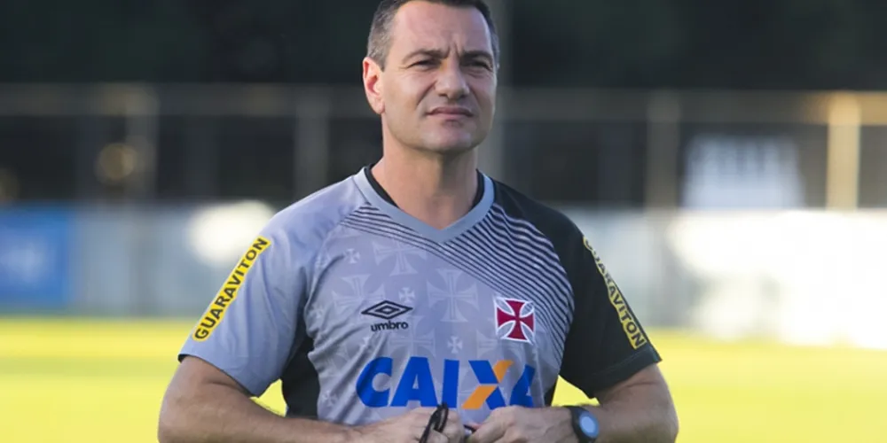 Imagem ilustrativa da imagem Após mais uma derrota, Doriva deixa comando do Vasco
