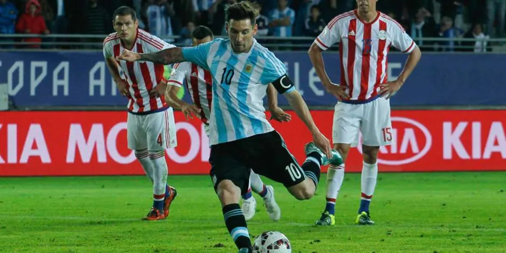 Imagem ilustrativa da imagem Argentina e Paraguai jogam hoje por vaga na final