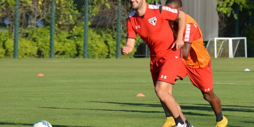 Imagem ilustrativa da imagem Pato, Centurión e Luiz Araújo voltam a treinar no São Paulo