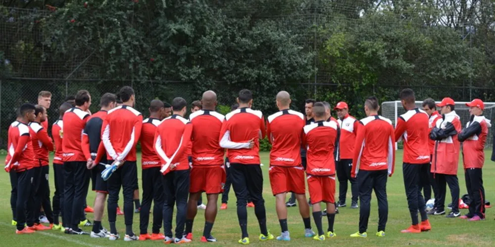 Imagem ilustrativa da imagem São Paulo se prepara para clássico contra o Palmeiras