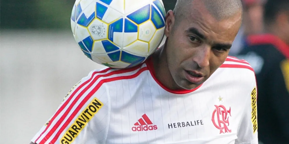 Imagem ilustrativa da imagem Sheik comenta ansiedade para primeiro clássico contra Vasco