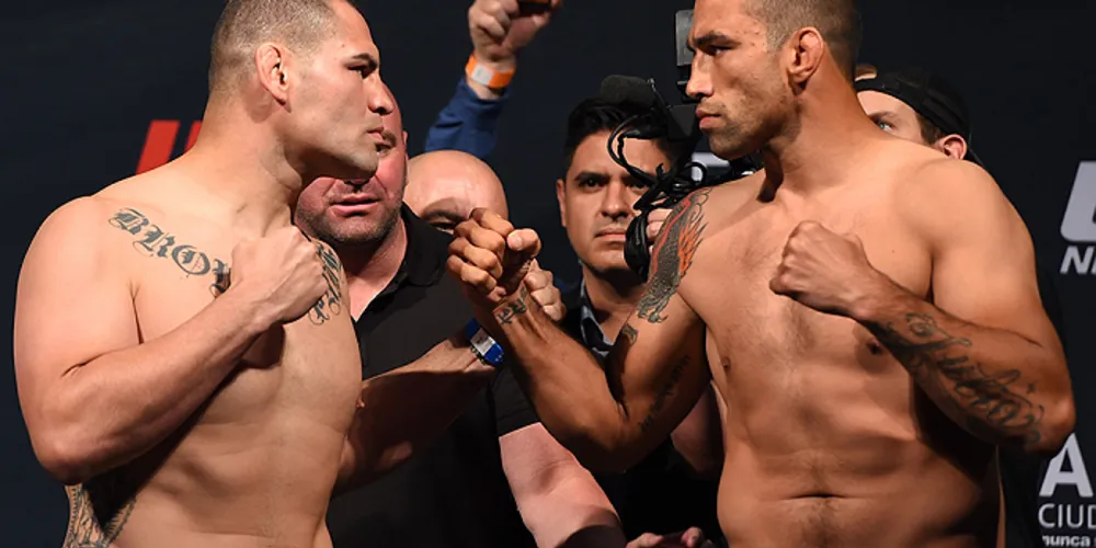 Imagem ilustrativa da imagem Fabricio Werdum luta para ’confirmar’ cinturão dos pesados