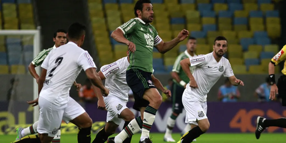 Imagem ilustrativa da imagem No Maracanã, Fluminense bate o Santos e sobe para terceiro