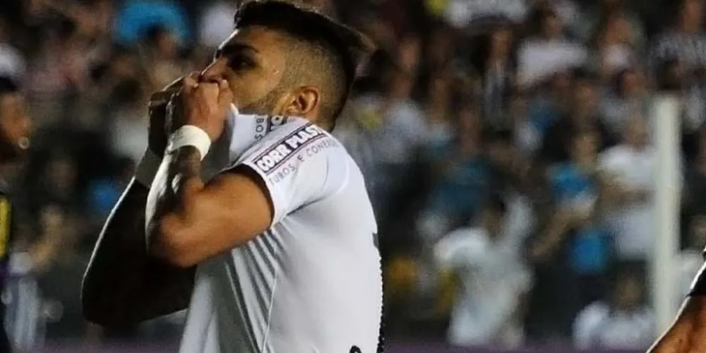 Imagem ilustrativa da imagem Na Vila Belmiro, Santos FC vence o Figueirense por 3 a 0