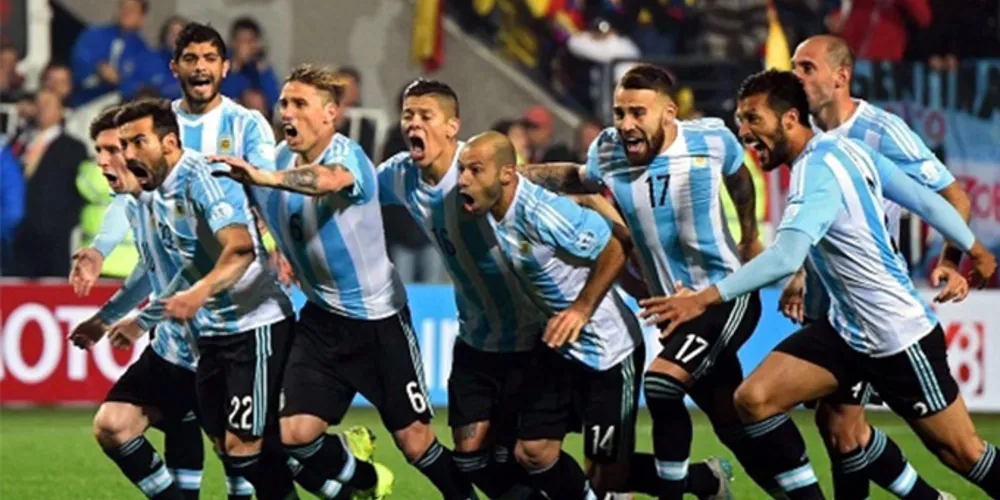 Imagem ilustrativa da imagem Argentina lidera ranking da Fifa após vice na América; Brasil cai