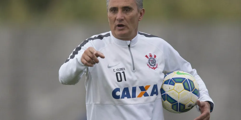 Imagem ilustrativa da imagem Tite lamenta empate fora de casa, mas aprova desempenho