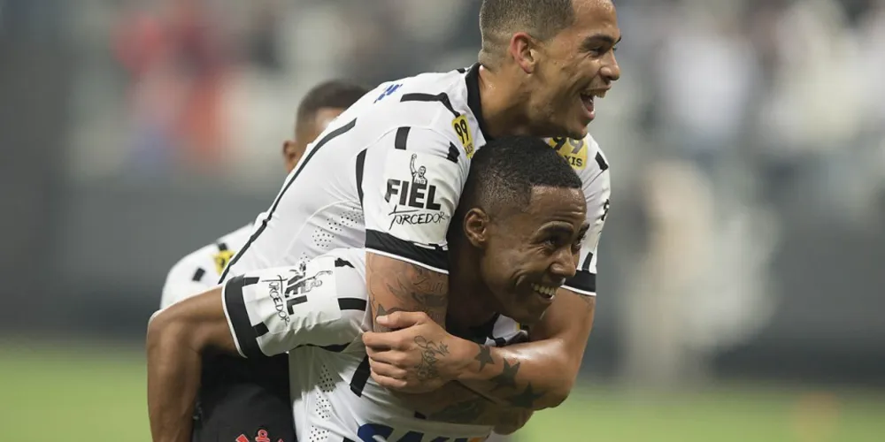 Imagem ilustrativa da imagem Corinthians bate Vasco por 3 a 0 na Arena e segue em 2º