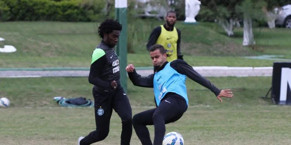 Imagem ilustrativa da imagem Coritiba se reapresenta pensando na Ponte Preta