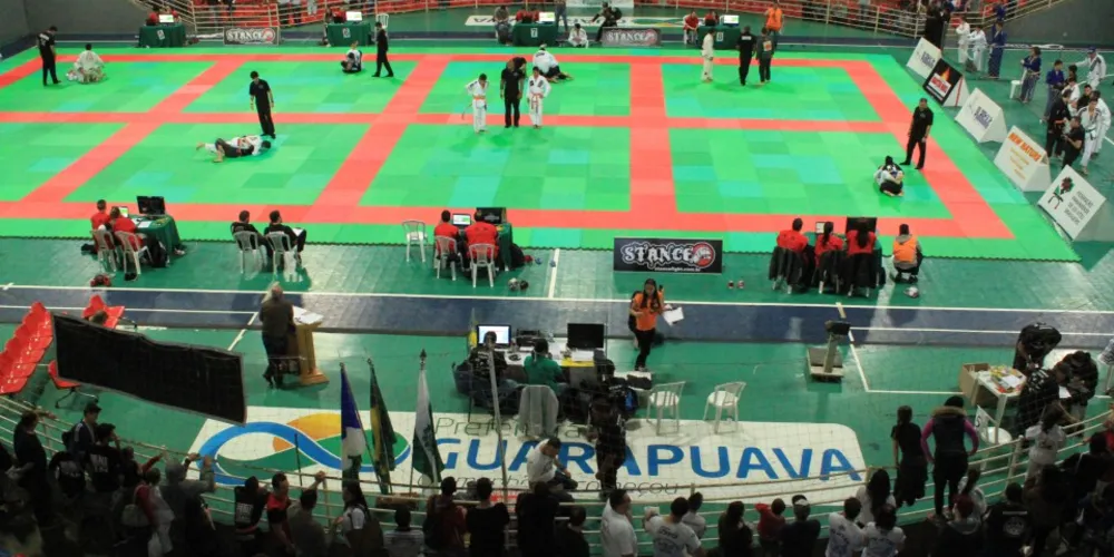 Imagem ilustrativa da imagem Paranaense de jiu-jitsu reúne 5 mil pessoas em Guarapuava