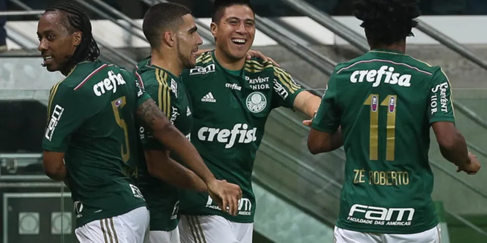 Imagem ilustrativa da imagem Palmeiras bate Chapecoense e vence mais uma no Brasileirão