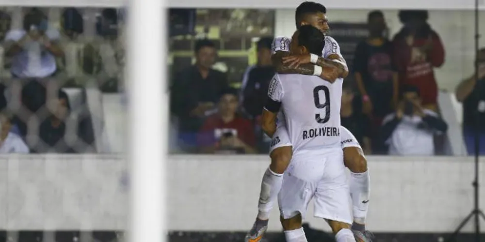 Imagem ilustrativa da imagem Santos vence Sport e avança na Copa do Brasil