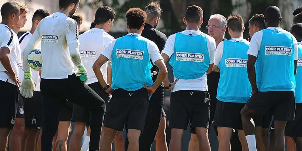 Imagem ilustrativa da imagem Para Dorival, Brasileirão “não tem jogo fácil”
